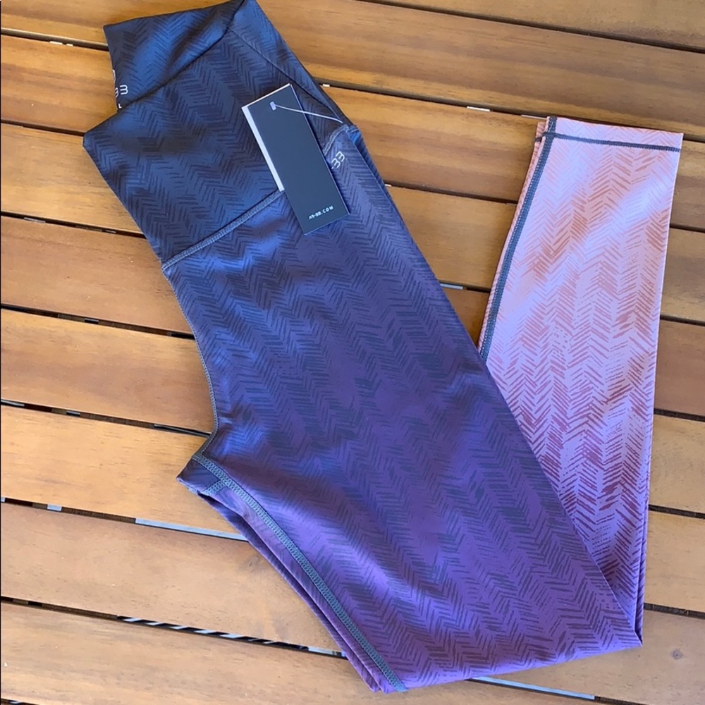 AR-33 Alpha high waist purple ombré leggings sz s